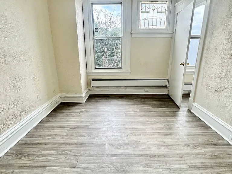 5040 Walnut Street — Photo 10