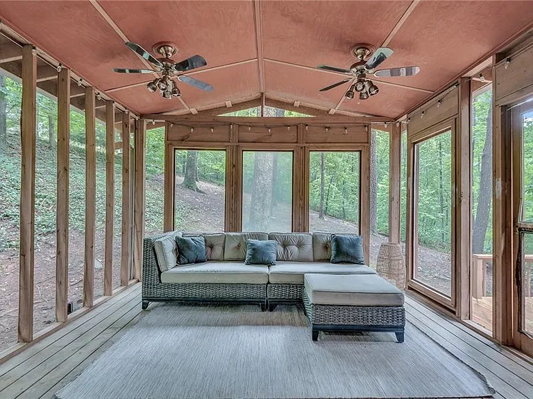 1820 Cedar Cliff Dr SE — Photo 8