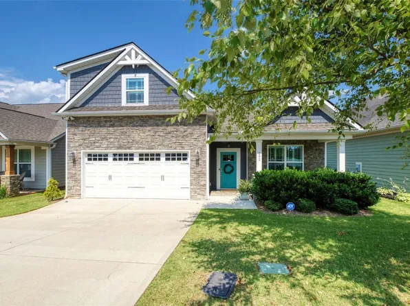 102 Benton Park Dr, Easley, SC 29642