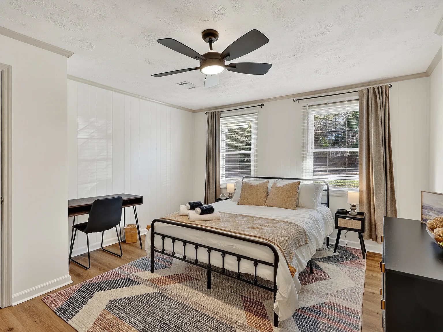 4 bed, $3,500 — Photo 3