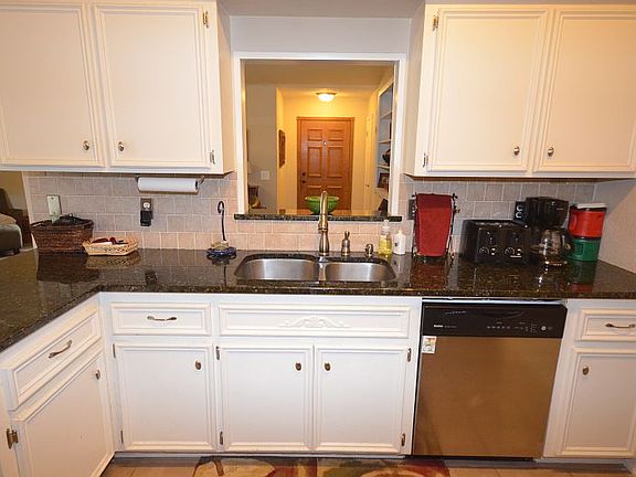 5th image of 2717 Tropicana Ave