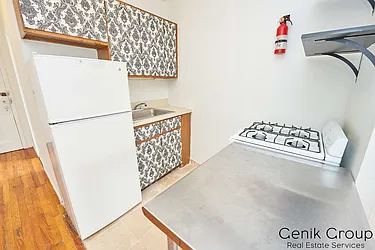 Rented by Genik Group Corp