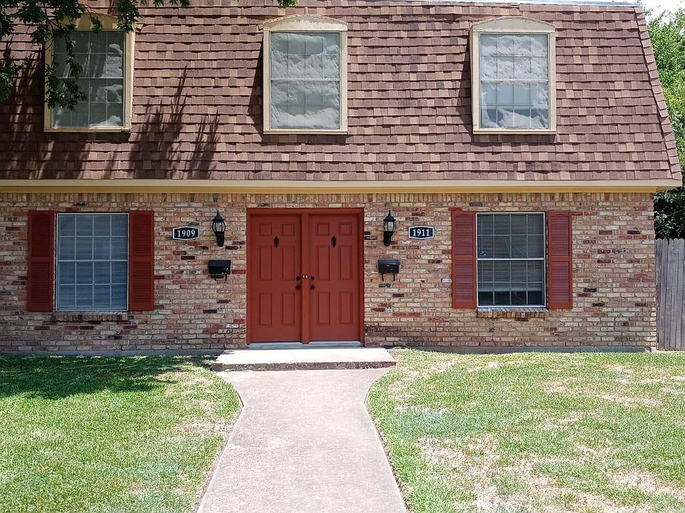 Two Story Townhouse