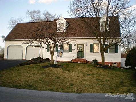 520 Cleona Blvd front