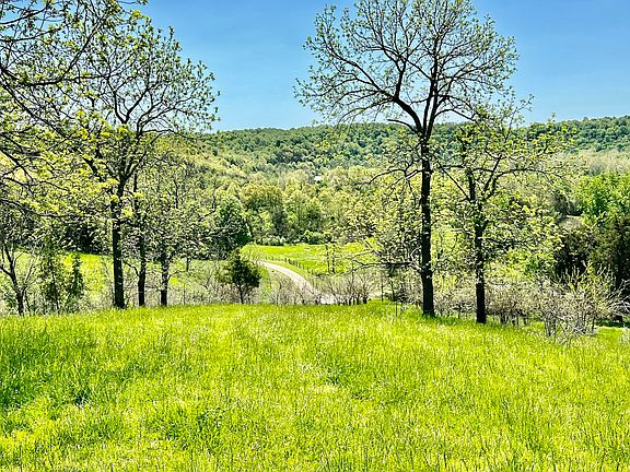 4th image of 2488 E County Road 350 S