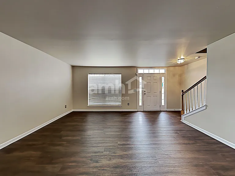 1616 Harrison Way — Photo 7