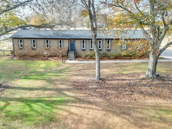 3810 Fork Shoals Rd, Simpsonville, SC 29680