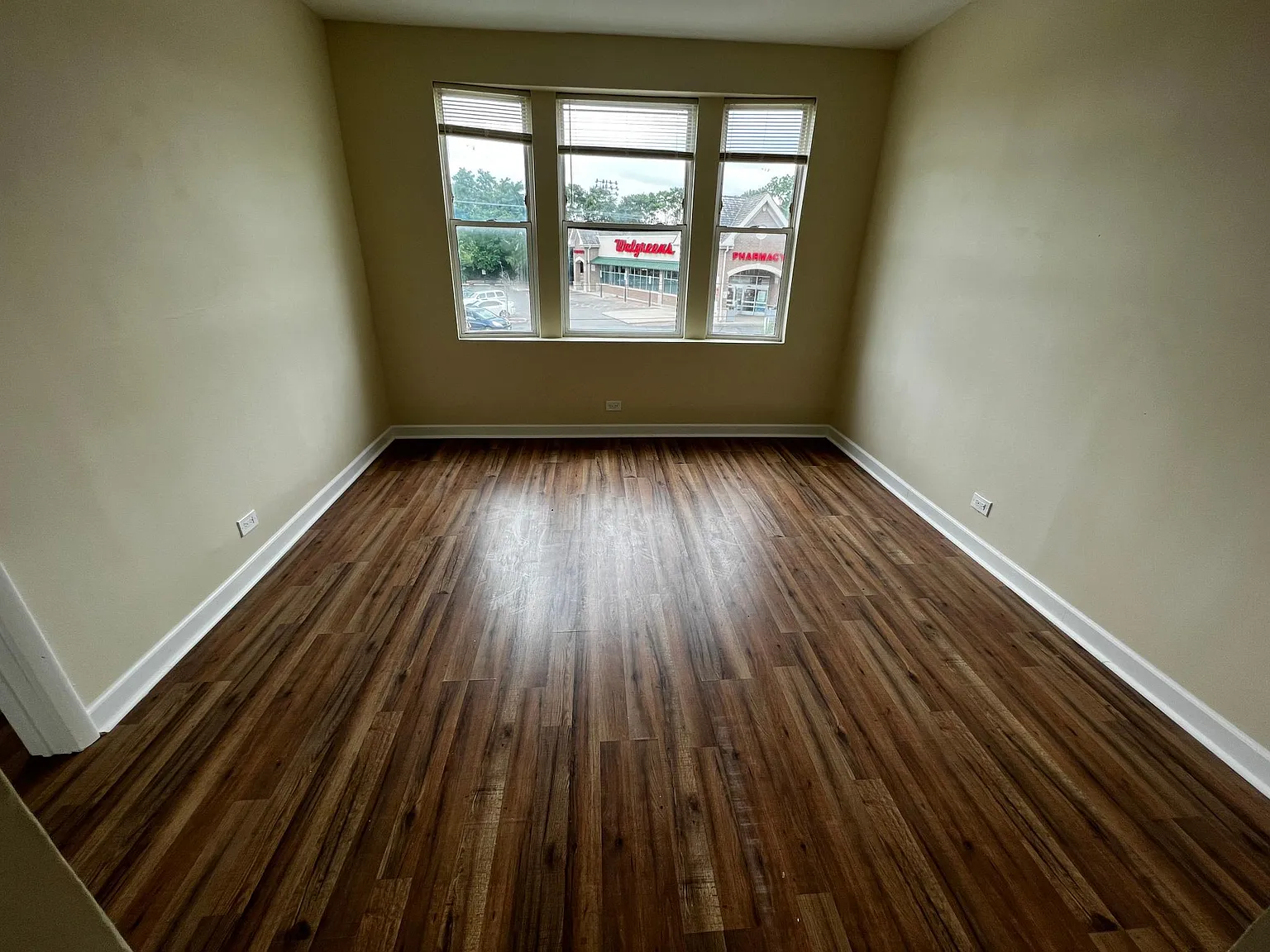 2 bed, $1,595 — Photo 4