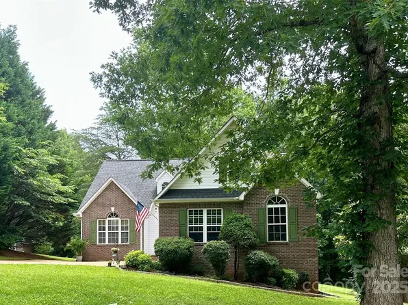 613 Stacy Ridge Rd, Gastonia, NC 28052