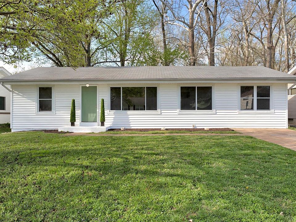 1st image of 3667 Burbeck Dr