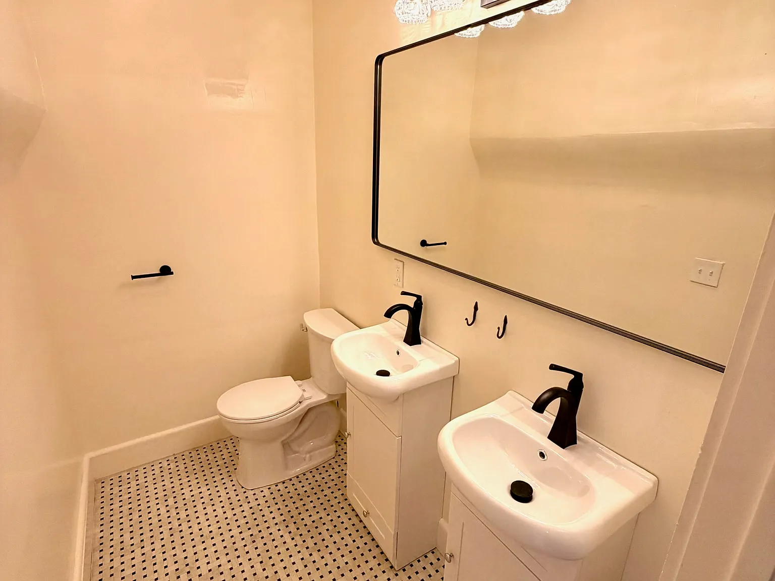4 bed, $4,750 — Photo 2