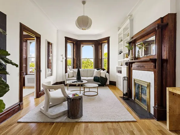 422 2nd St APT 4, Brooklyn, NY 11215