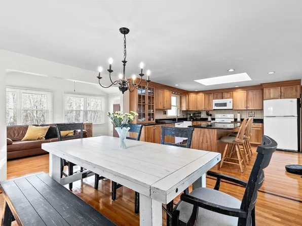 208 Mann Lot Rd, Scituate, MA 02066