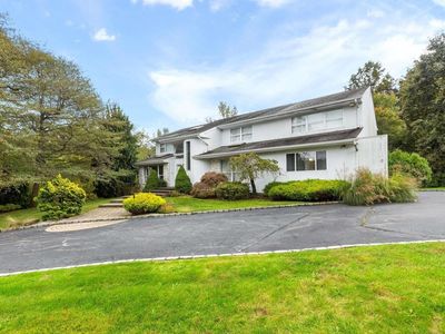 7 Vandercrest Court, Dix Hills, NY, 11746