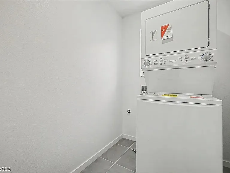 874 Pointe Arbor St — Photo 5