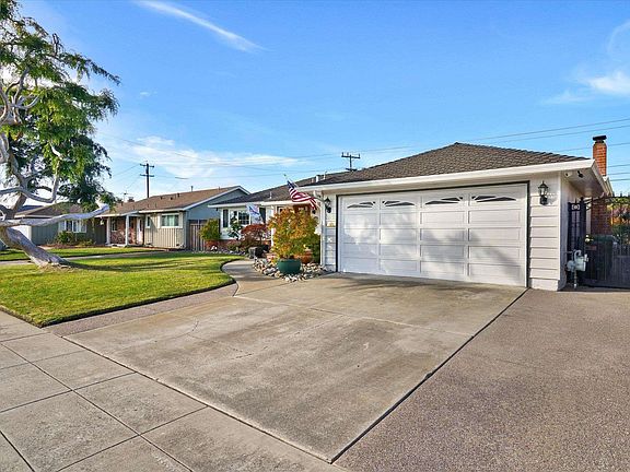 2nd image of 38551 Granville Dr