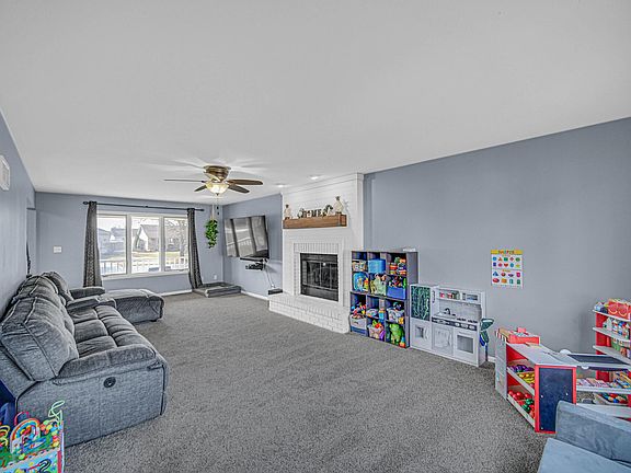 5th image of 225 Beiriger Dr