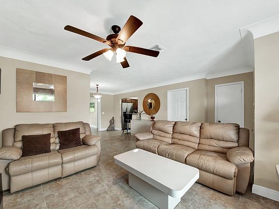4th image of 6894 Westview Dr