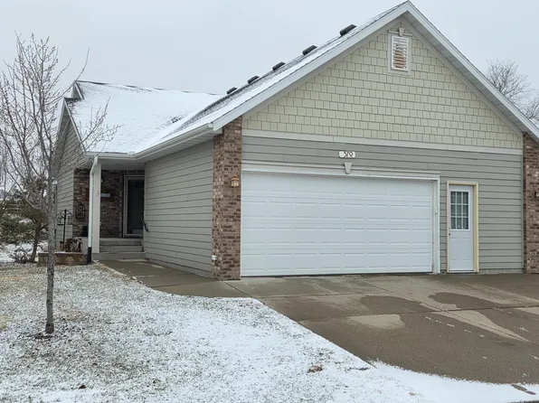 370 Pike Ct, Winsted, MN 55395