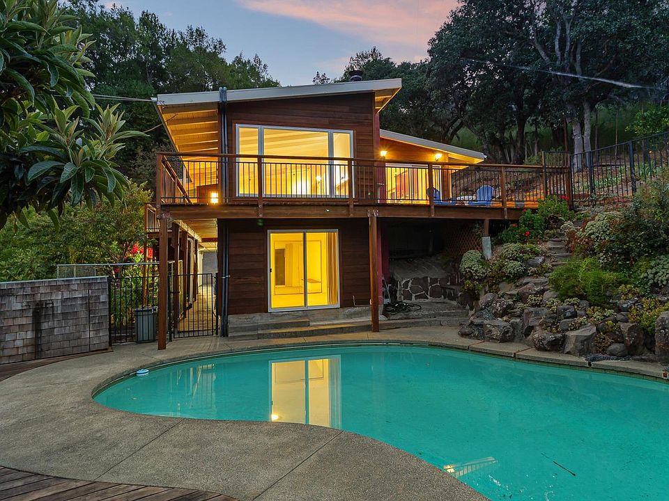 2nd image of 1033 Meadowsweet Drive