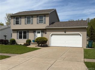 579 Homestead Dr, North Tonawanda, NY 14120