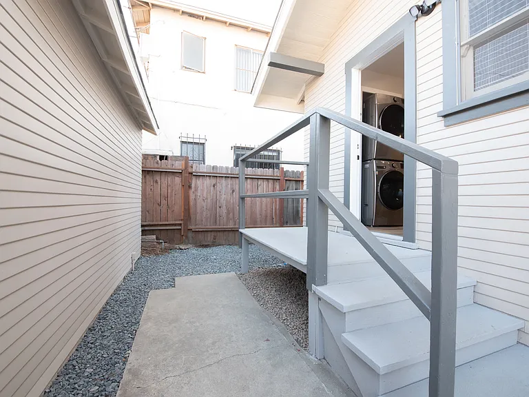 506 Saint Louis Ave #506 — Photo 22