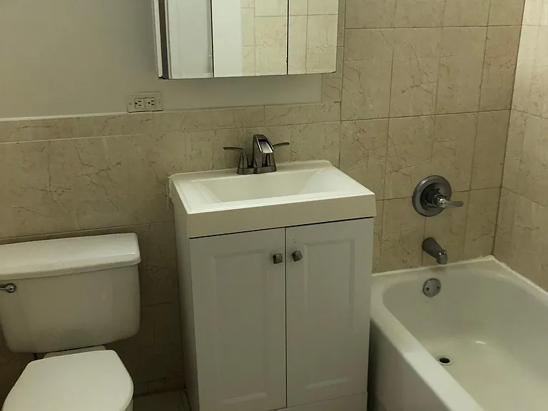 13702 Northern Blvd #6K — Photo 11
