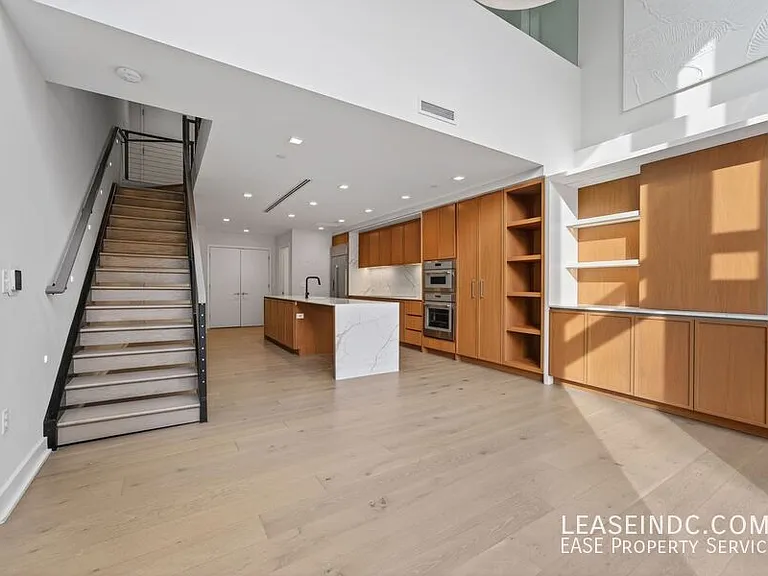 1332 8th St NW — Photo 2