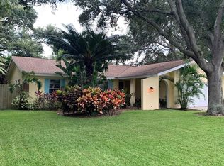 210 58th Ave S, Saint Petersburg, FL 33705