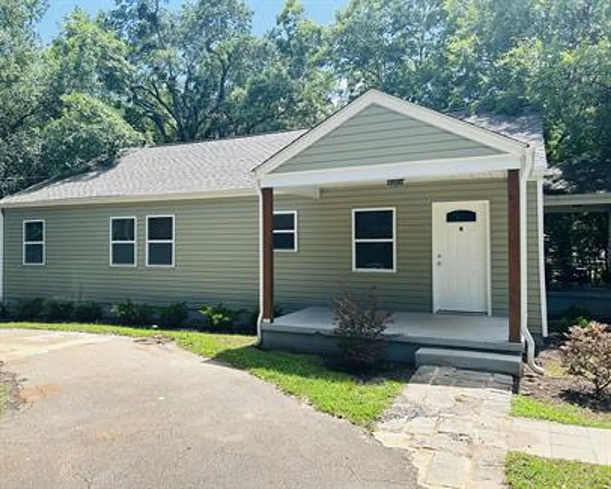 Building Photo - 622 Perry Rd #A