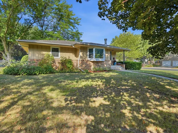 4549 Nevada Ave N, New Hope, MN 55428