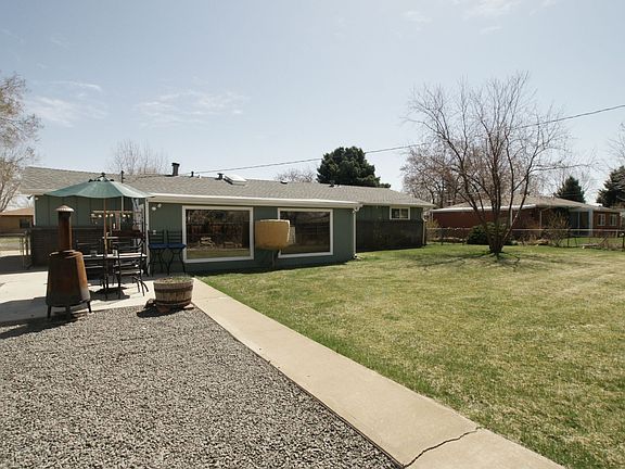 Large fenced back yard