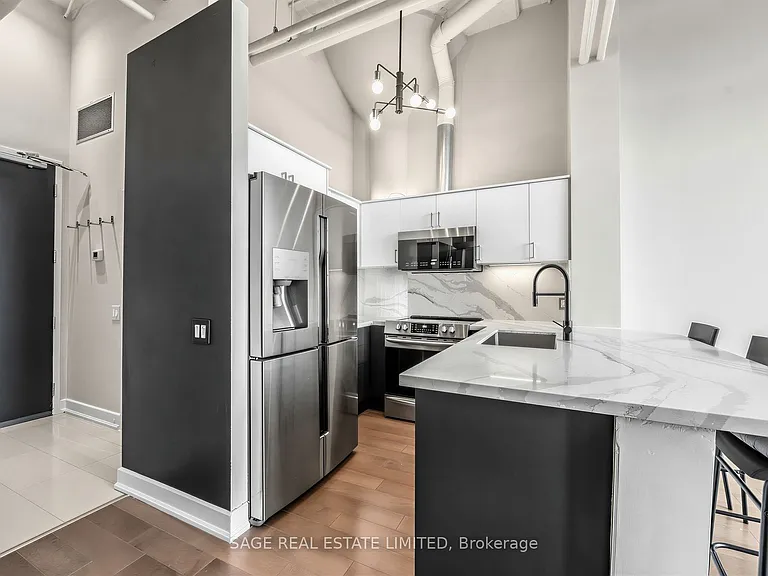 1001 Roselawn Ave #424 — Photo 13