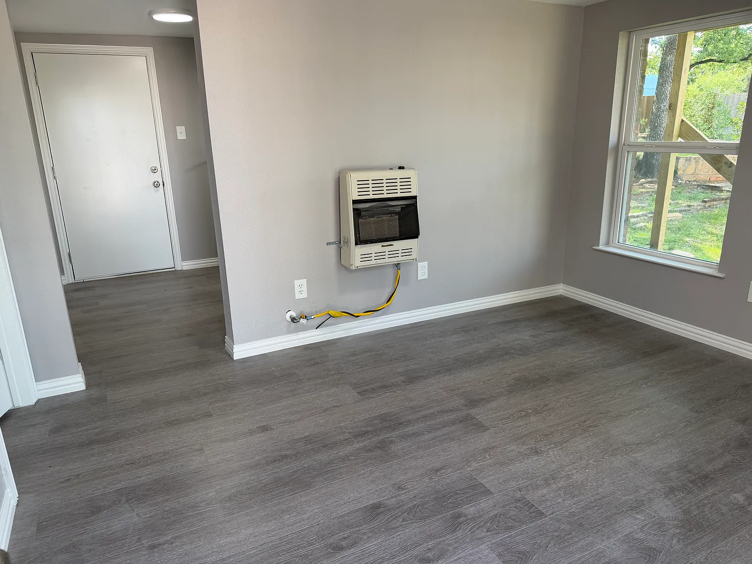 1 bed, 620 sqft, $1,100 — Photo 3