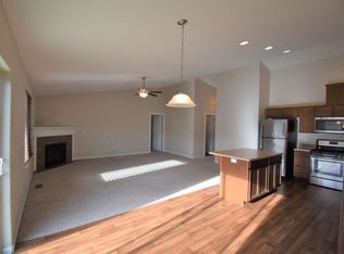 134 E Joy St, Lebanon, OR 97355