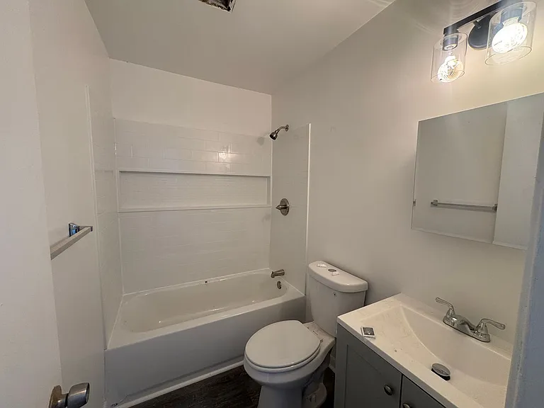 1125 Little Bay Ave — Photo 8