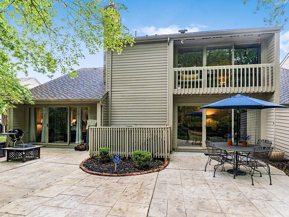 1st image of 5723 Strathmore Ln #10