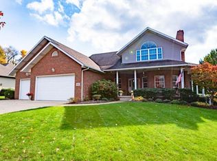 1608 Lancaster Gate SE, North Canton, OH 44709