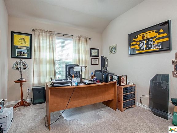 5th image of 5608 Briar Fld