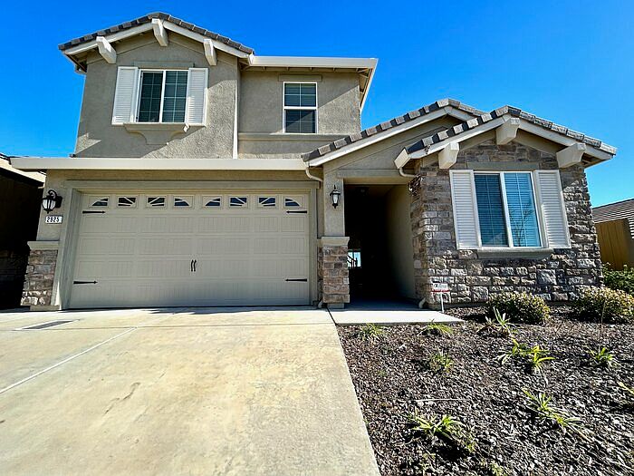 1st image of 2925 Lampard Way