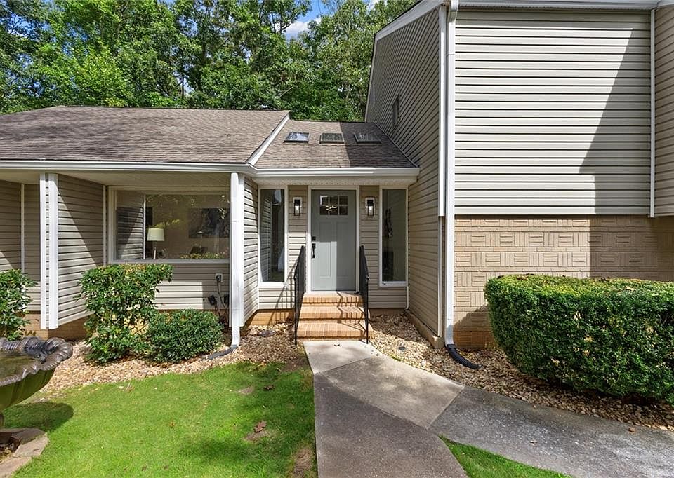 1st image of 4513 Rivercliff Dr SW