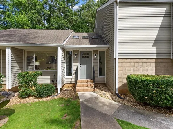 4513 Rivercliff Dr SW, Lilburn, GA 30047