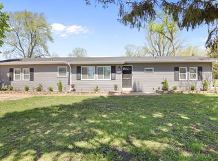 17W472 Butterfield Rd, Oakbrook Terrace, IL 60181