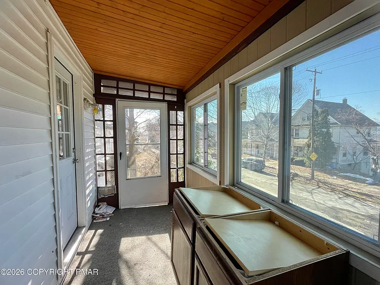 1028 N Webster Ave #2 — Photo 43
