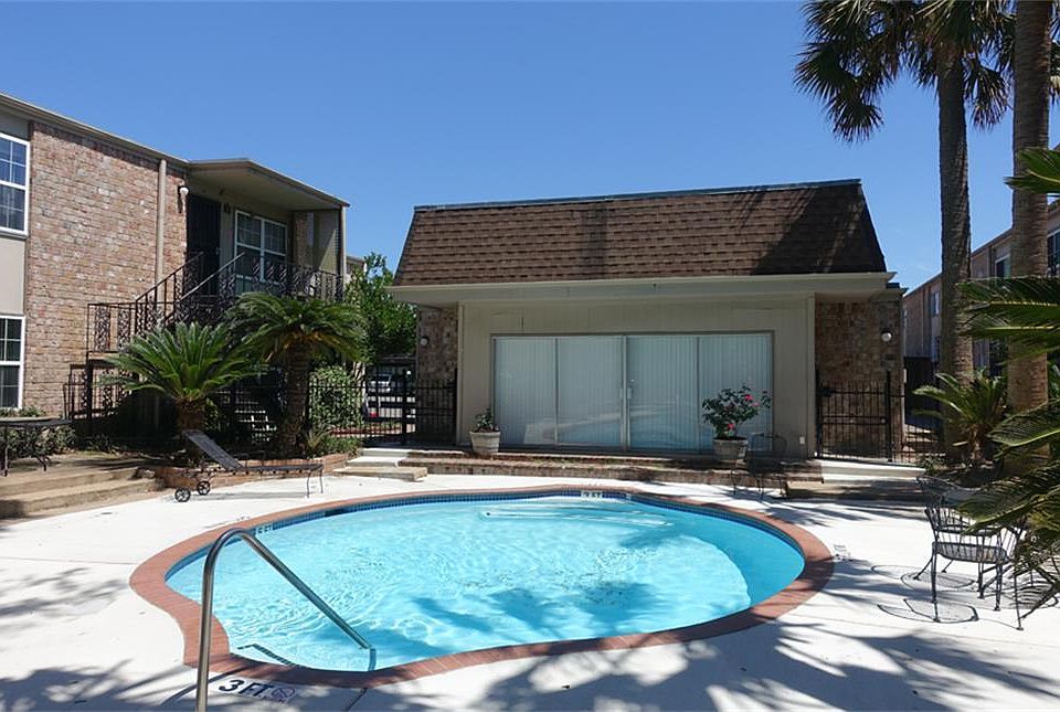 1st image of 5550 N Braeswood Blvd APT 120
