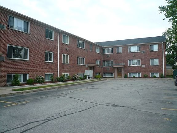 2nd image of 185 Norwood Ave APT 201