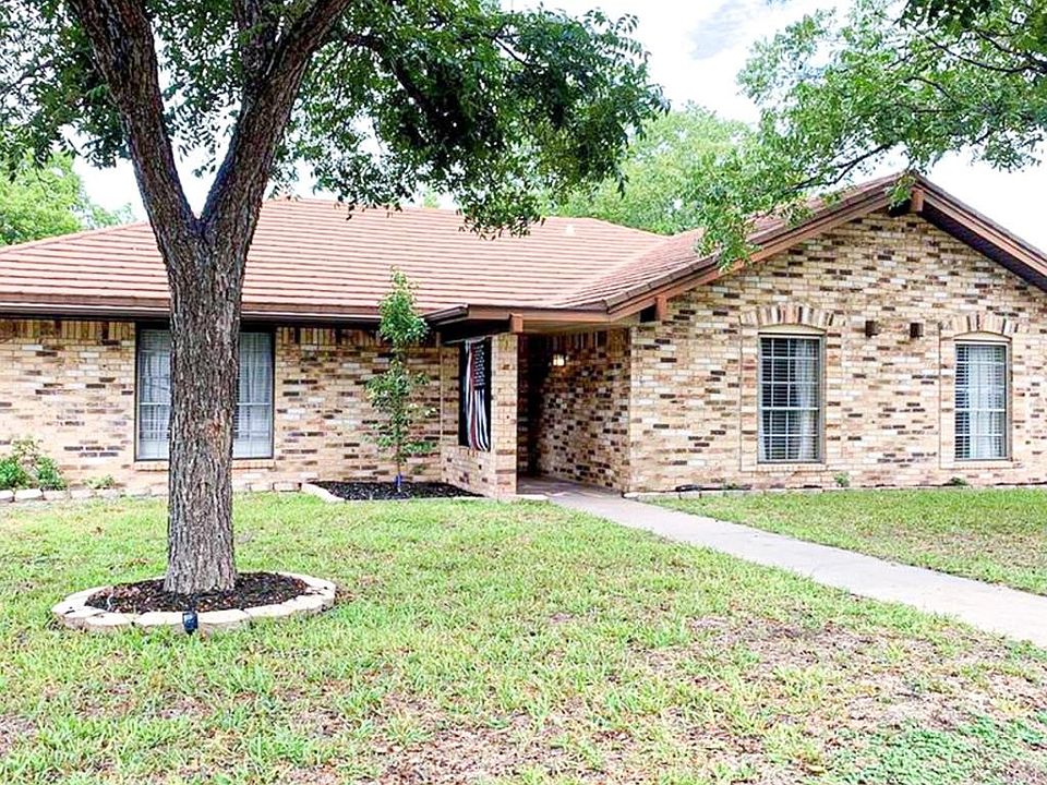1st image of 3006 Sierra Dr