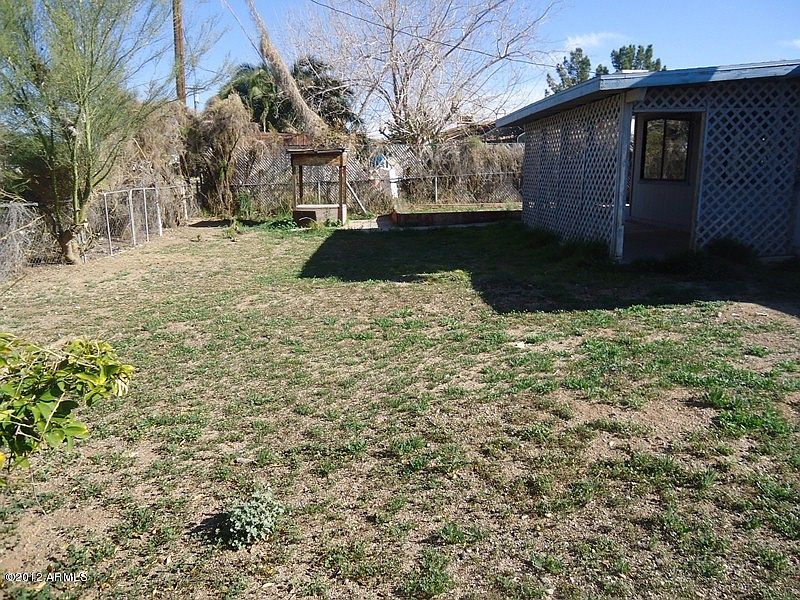 2nd image of 325 N Peretz Circle
