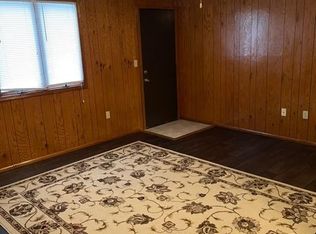 600-700 Fogle Dr, Aurora, MO 65605