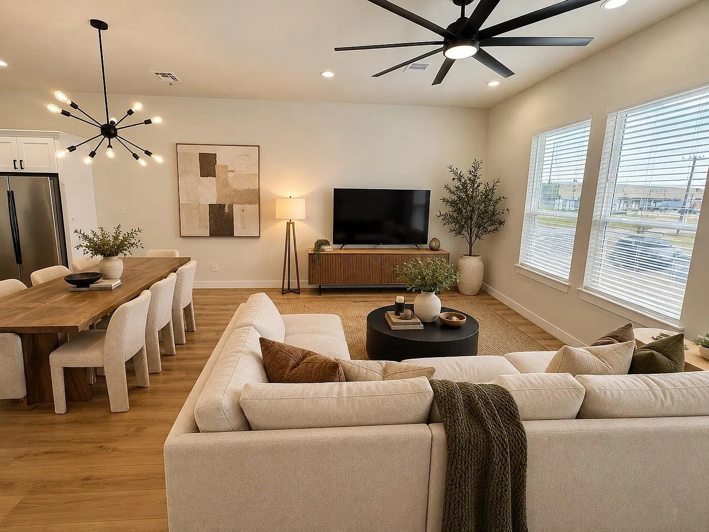 3 bed, 3.5 bath, 1926 sqft, $2,500 — Photo 4